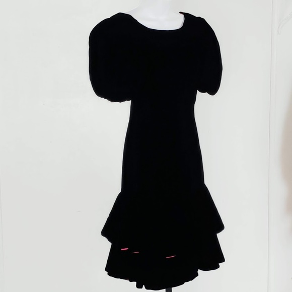 SOLD Vtg 80s Lillie Rubin Velvet Dress Black Ruffled 4 - Picture 7 of 16